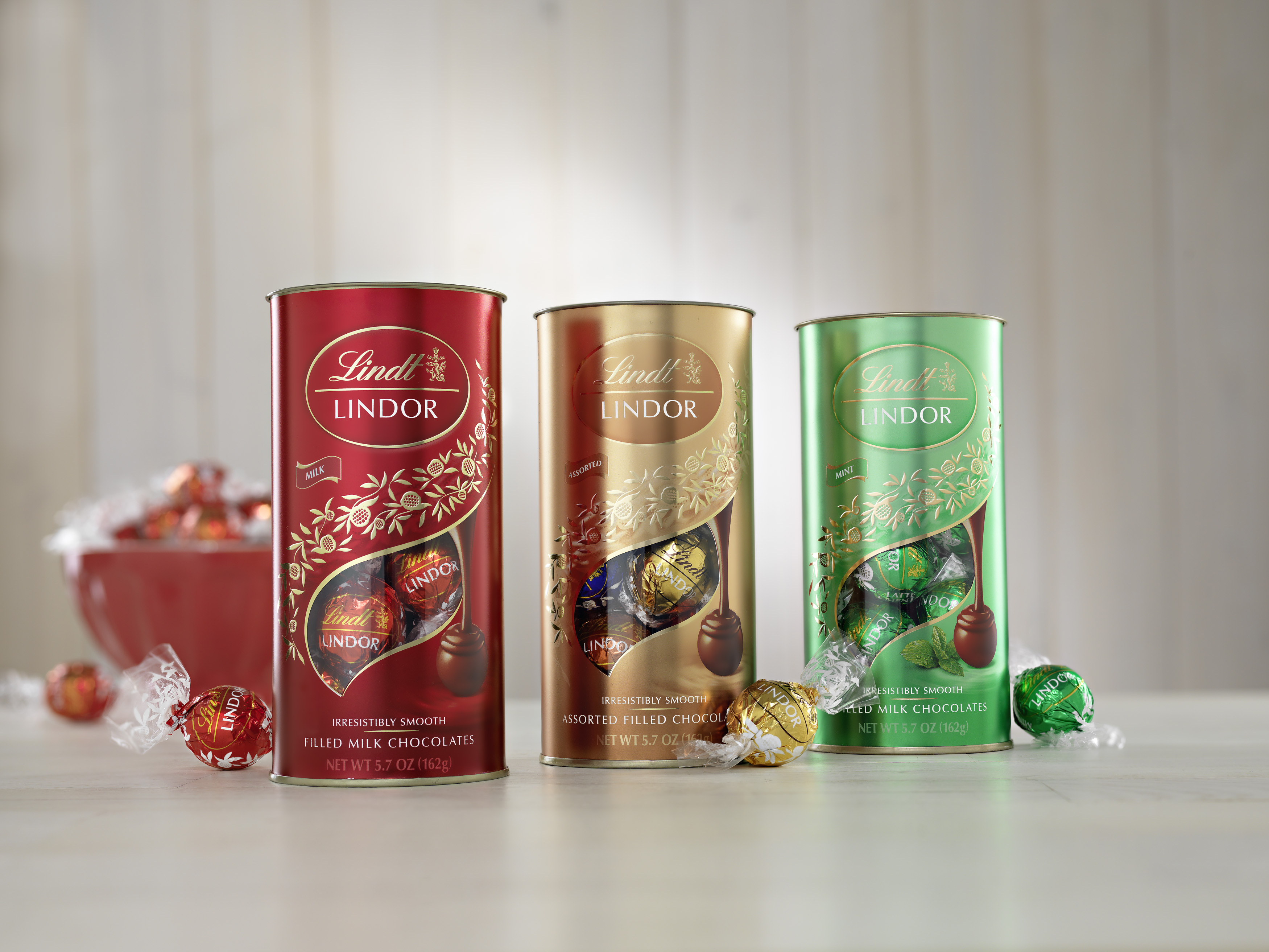 Lindt & Sprüngli Travel Retail unveils news on its much-loved brand LINDOR at TFWA World Exhibition & Conference