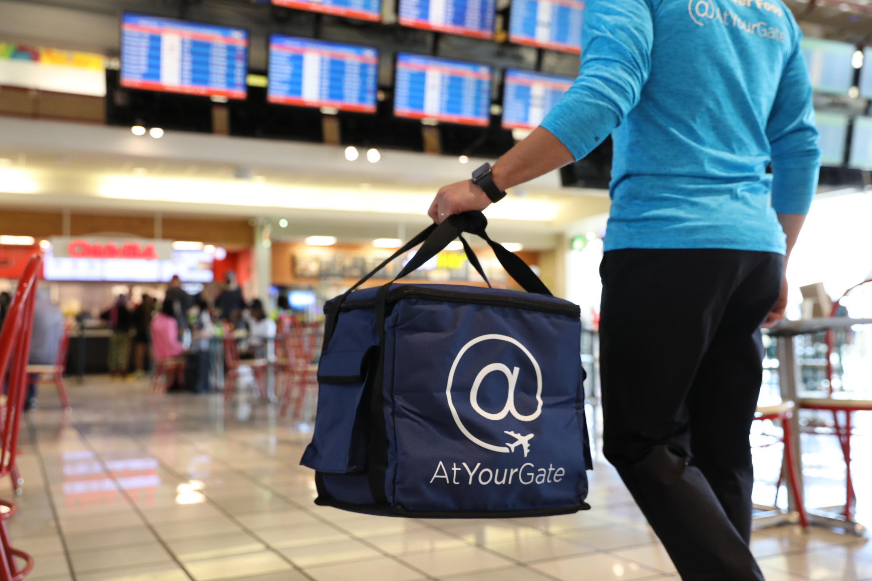 Servy and AtYourGate roll out contactless order and pay and delivery programs at international airports across the US